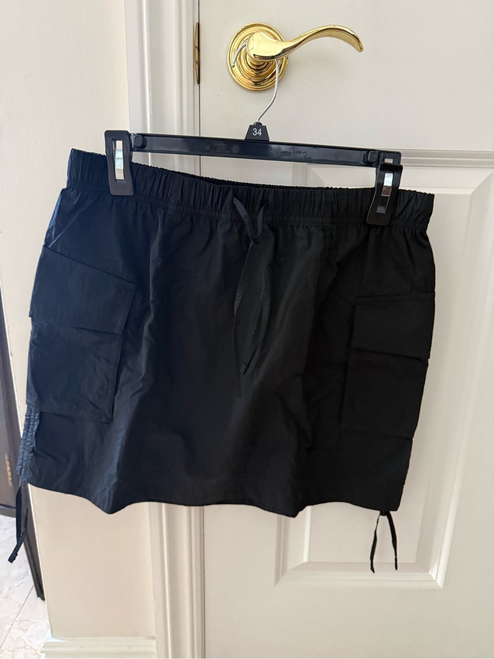 Lululemon nylon cargo mini skirt - Picture 6 of 8